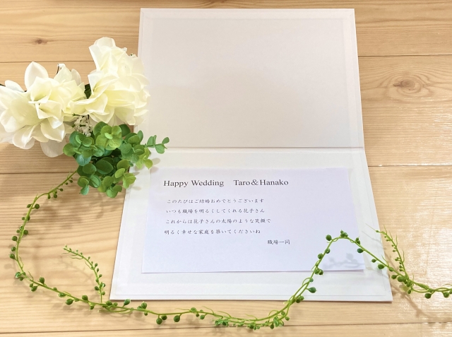 祝電とは何かをわかりやすく紹介！お祝いの場面で使われる電報の意味